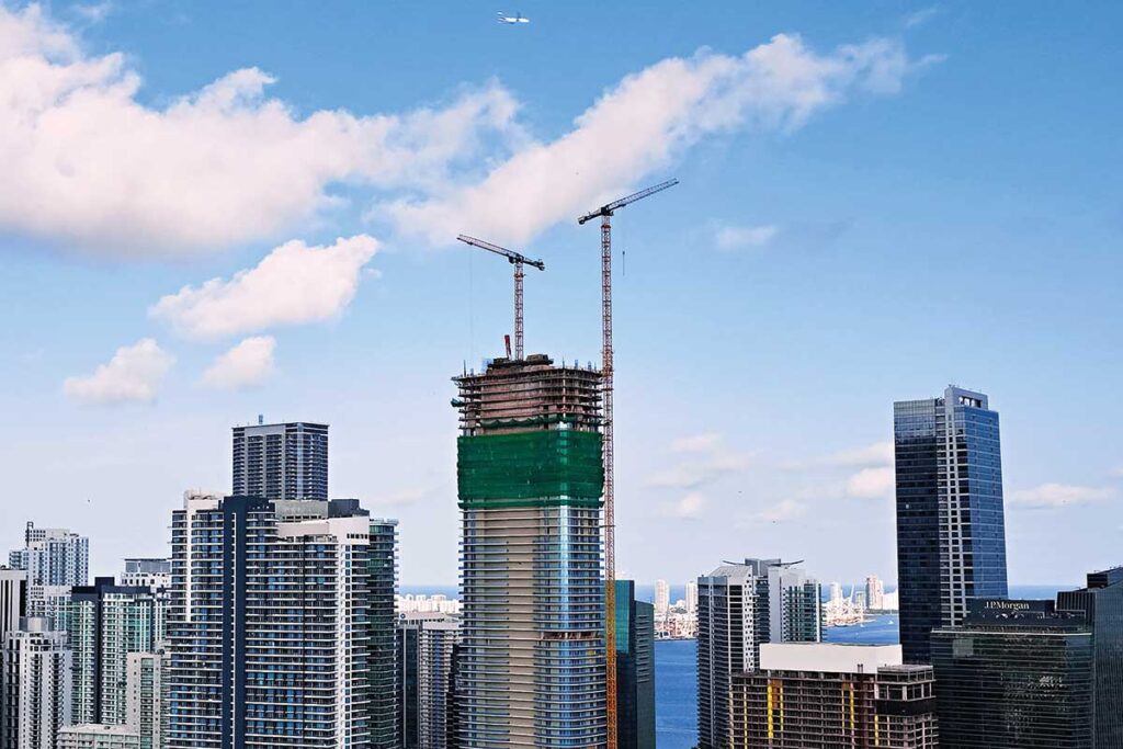 liebherr-miami-ciprianiresidence-470ecb-340ecb-01-300dpi